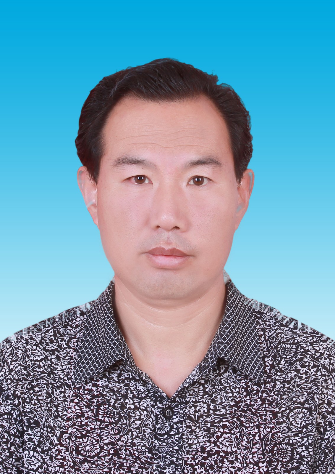 闫光余